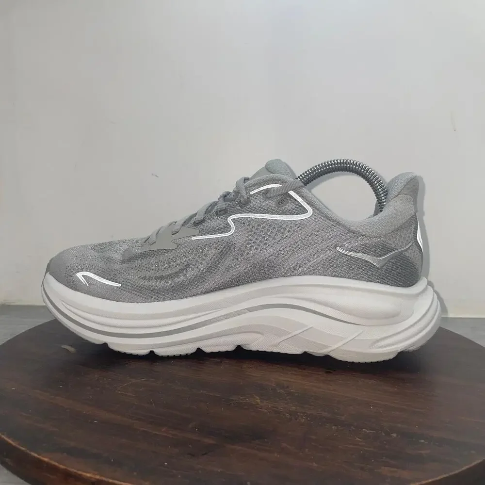 Hoka One One hoka one